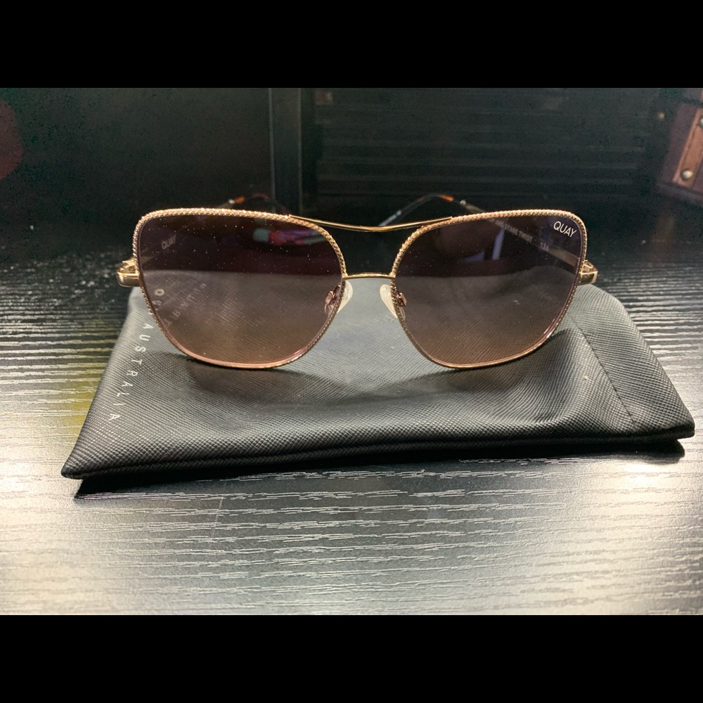 Quay Australia Stop and Stare Twist